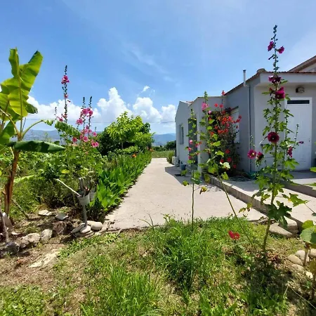 Eva's Place בית נופש ליקסורי